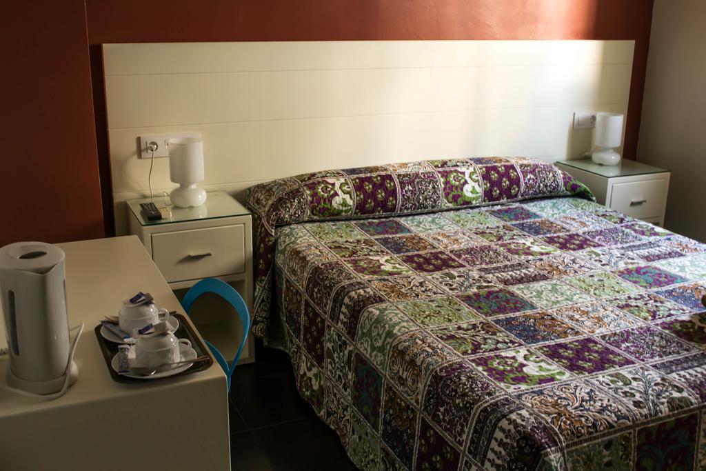 Hostal San Vicente II Sevilla Værelse billede