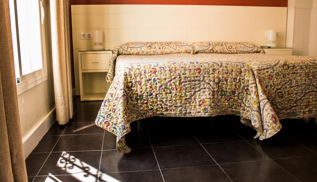Hostal San Vicente II Sevilla Eksteriør billede