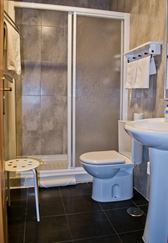 Hostal San Vicente II Sevilla Eksteriør billede